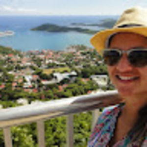 Meet your Posher, Stefannia